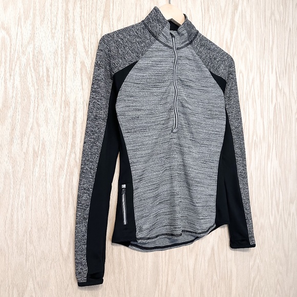 Athleta Women’s Running Wild Half Zip Long Sleeve Pullover Jacket Gray Black - Picture 5 of 9